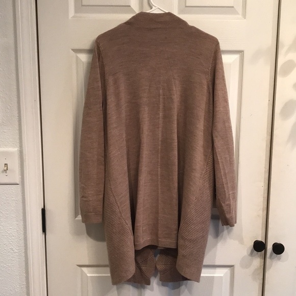 Cynthia Rowley brand size 1X  wool sweater jacket with buckle closure in front - Picture 5 of 5